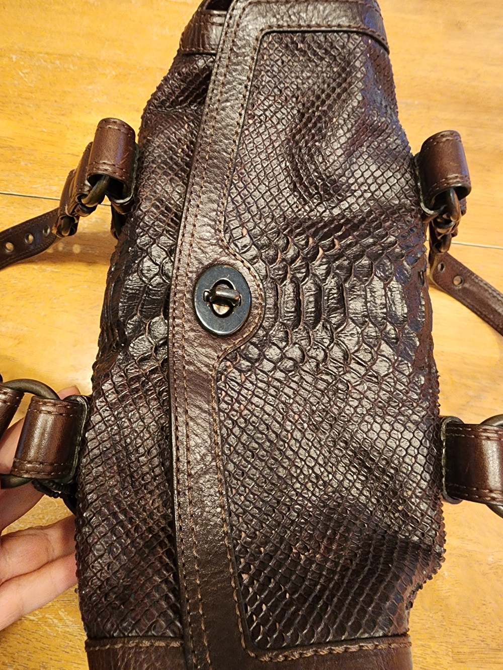 2007 limited edition Coach Chelsea Satchel featuring dark brown python-embossed - Picture 9 of 16